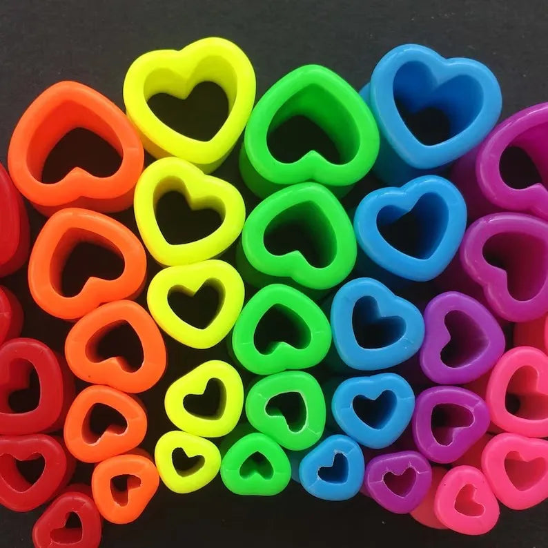 2Pcs/lot Acrylic Tunnels for Ears Heart Hollow Ear Plugs Tunnels Earlets Stretcher 4-12mm Ear Dilations Expanders Women Jewelry