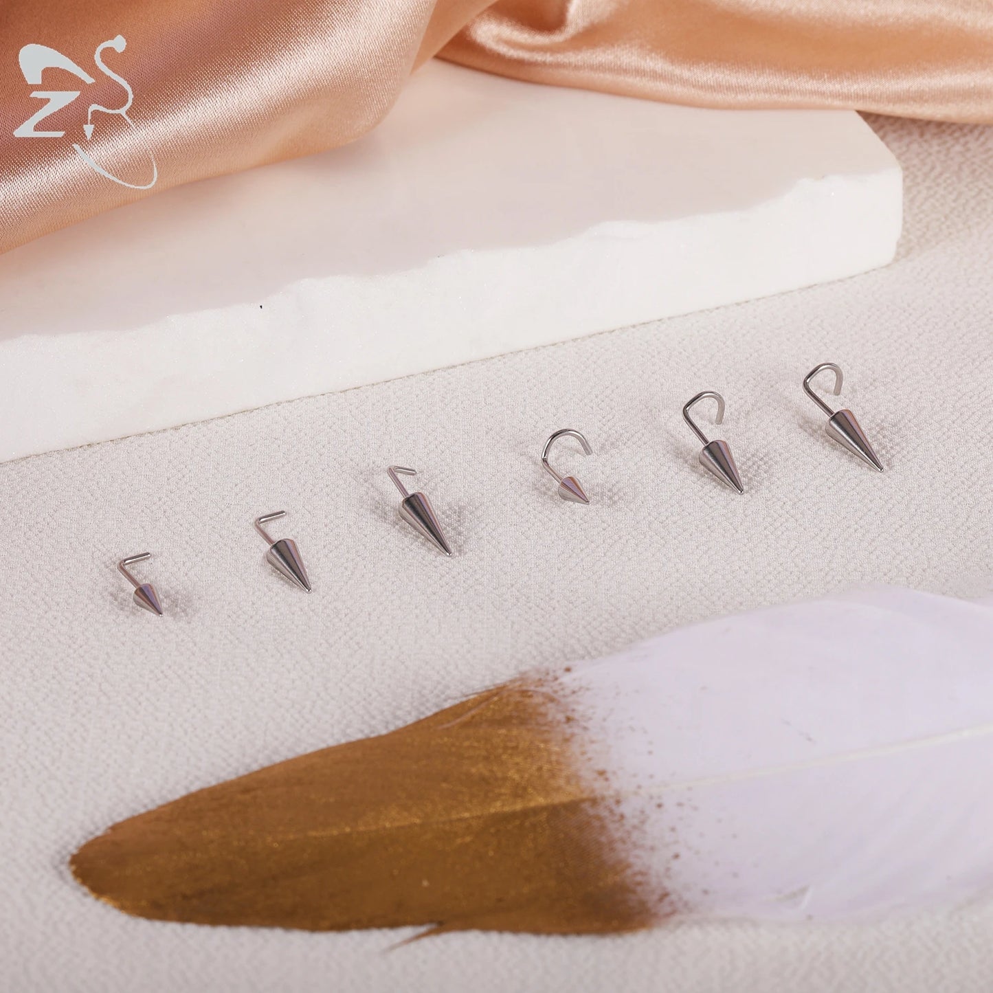 ZS 1PC 20G Spike Nose Ring Stainless steel Nose Stud Black Color Cone Nostril Piercing L-Shaped Seputm Nose Hole Body Piercings